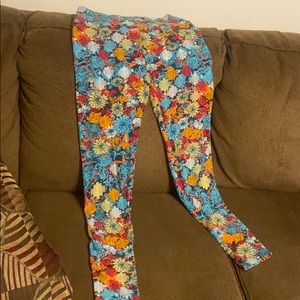 Lularoe floral leggings NWOT